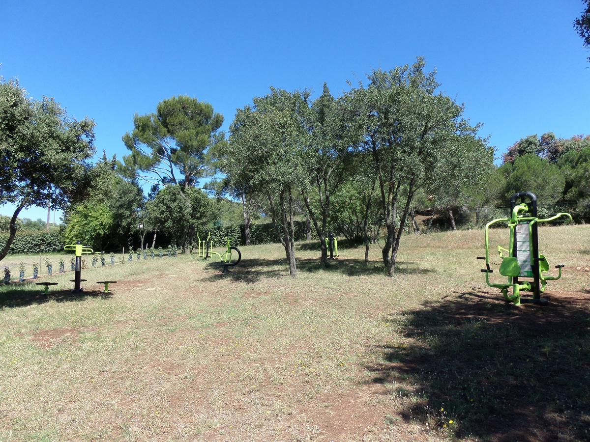 Отель Domaine Sainte Veziane Bessan Экстерьер фото
